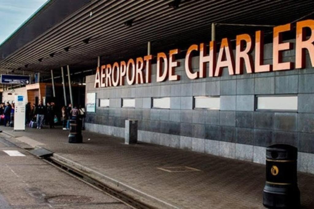 Station 173 C Bruxelles-Charleroi-Airport Lejlighed Eksteriør billede